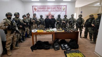 Fuerzas Armadas capturan a dos personas con arsenal de guerra en Pataz