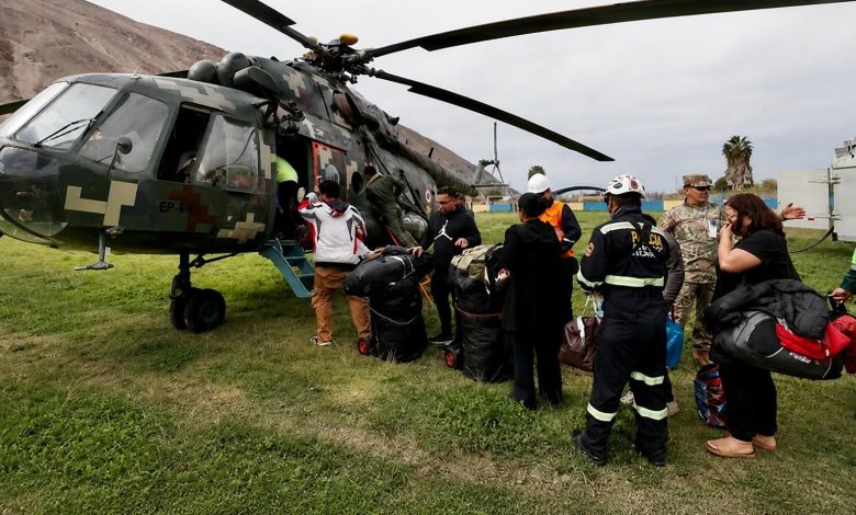 Fuerzas Armadas evacuaron a más de 650 personas varadas en Arequipa