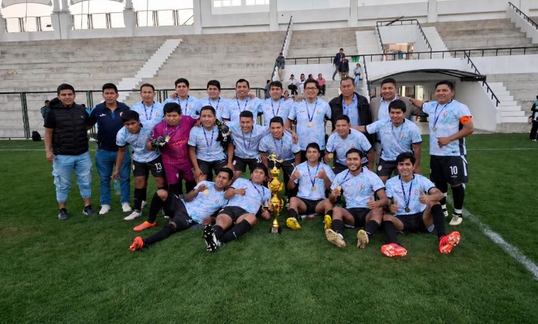Gobierno Regional de Ayacucho, campeón del fútbol 11 laboral, irá a la etapa nacional