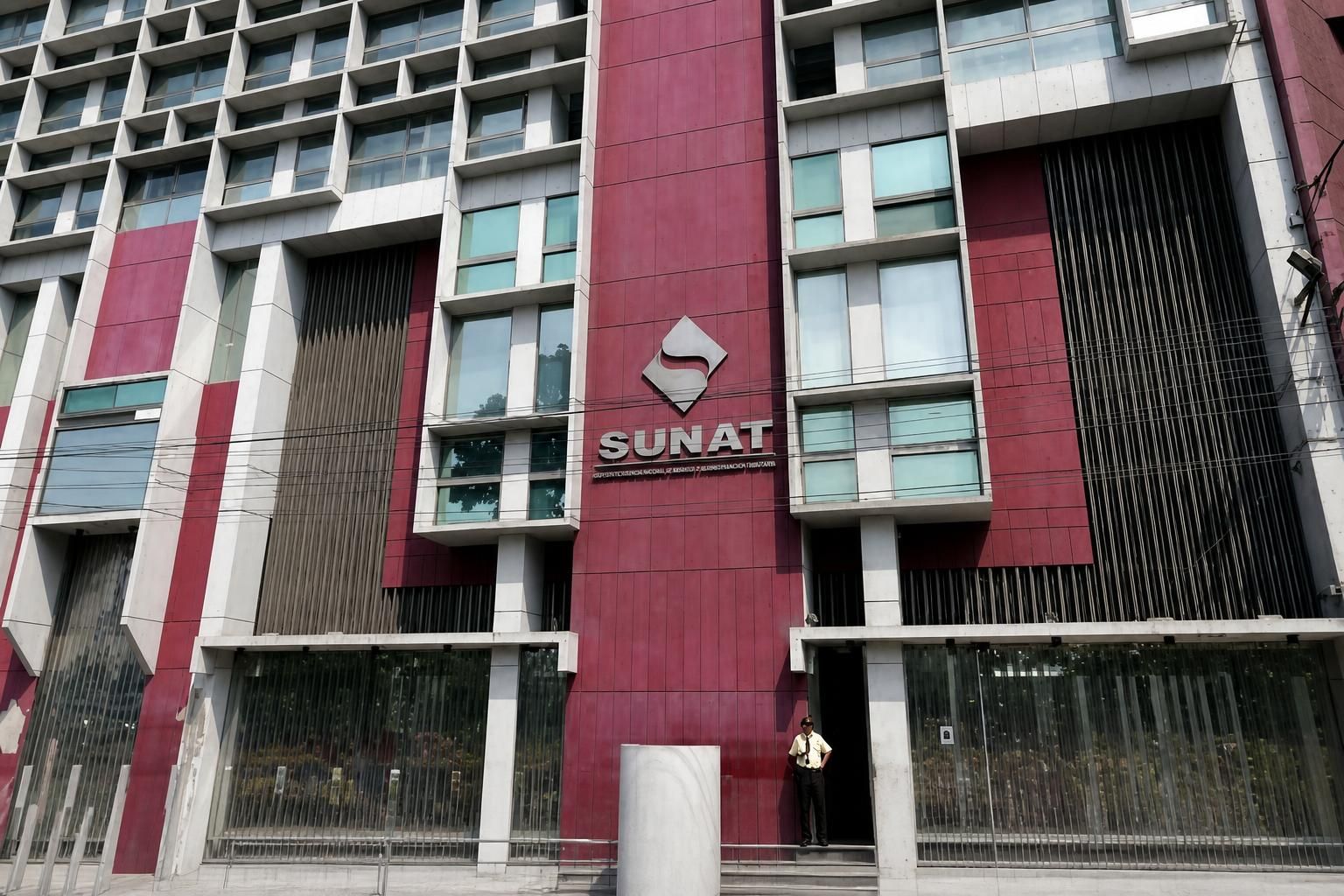 MEF: mayor recaudación tributaria permitió que el déficit fiscal siga bajando a julio de 2026