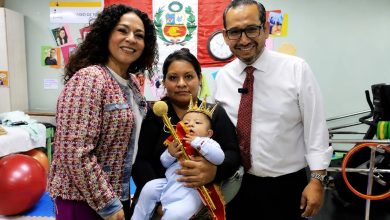 Ministro Dyer premia a "Bebés Mamoncitos 2026" y destaca la lactancia materna como mejor alimento