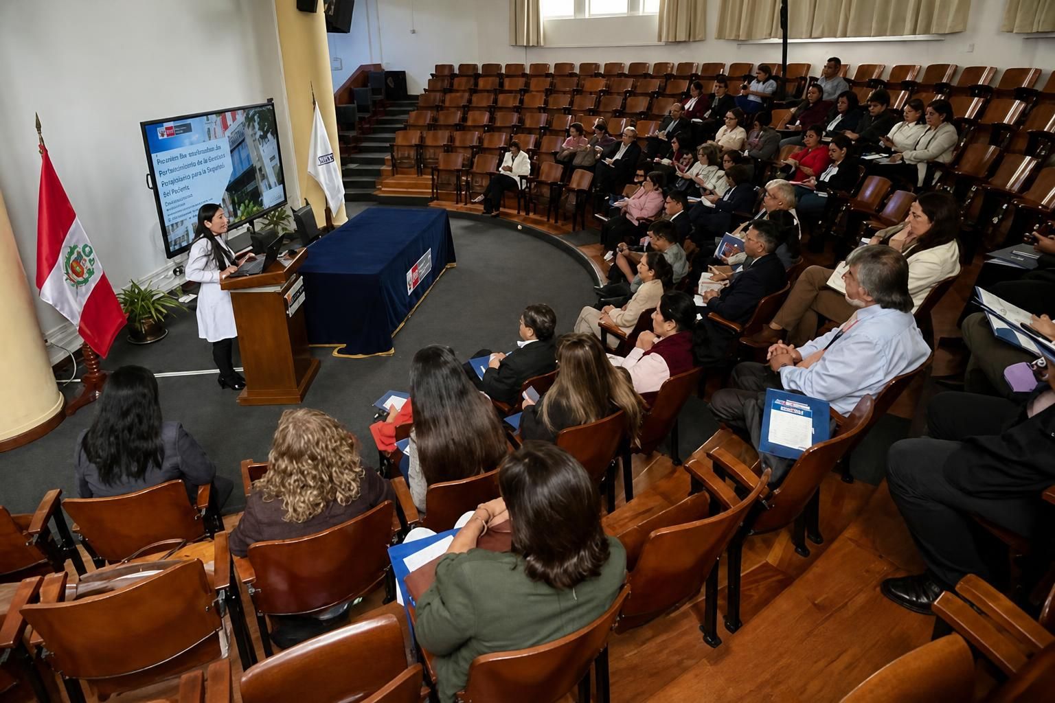 Minsa y universidades articulan formación de futuros profesionales para el sistema de salud