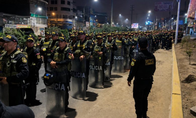 PNP recupera más de 14 cuadras en Carabayllo y fortalece el orden en la avenida Túpac Amaru