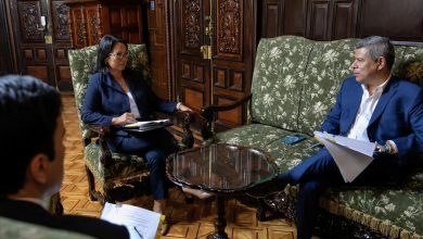 Presidenta Keiko Fujimori, premier Galarreta y canciller Espá revisan situación de peruanos en Rusia