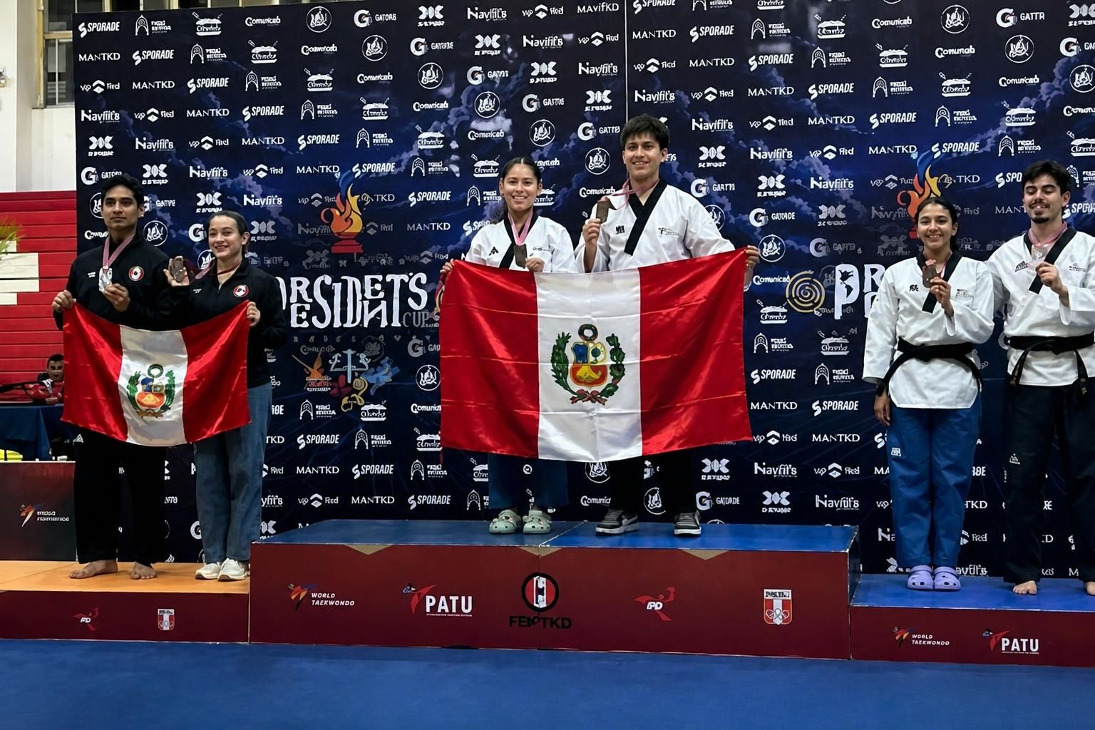 Taekwondo peruano logra 10 medallas en poomsae de la President’s Cup 2026