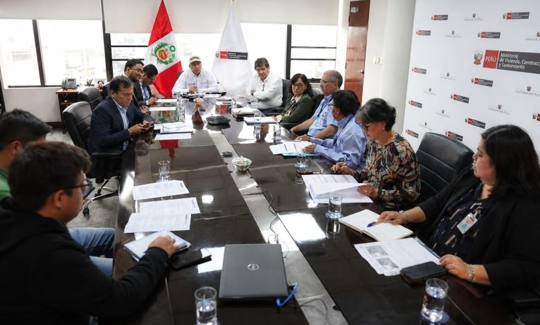 Ministro de Vivienda y diputado Carlos Yalta coordinan acciones de agua y saneamiento en el Callao