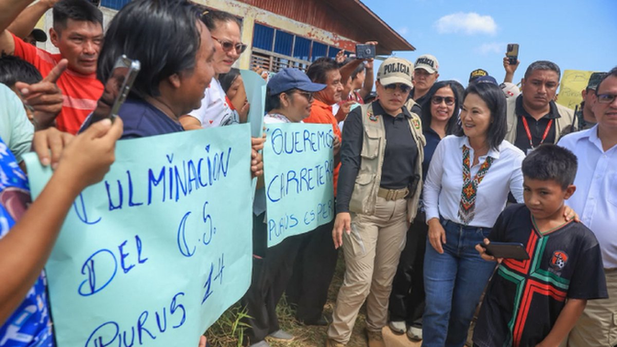 En Purús, presidenta Keiko Fujimori anuncia reanudación de vuelos cívicos y estudios para la conectividad definitiva con el resto del país