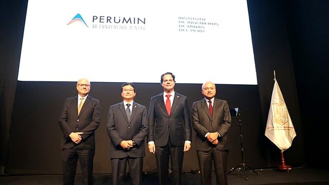 MINEM prepara medidas para agilizar permisos y acelerar proyectos mineros y energéticos