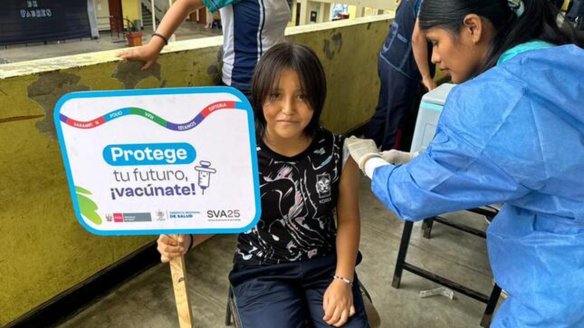 GERESA avanza en la protección de adolescentes con la vacunación contra el dengue en Virú y Chao