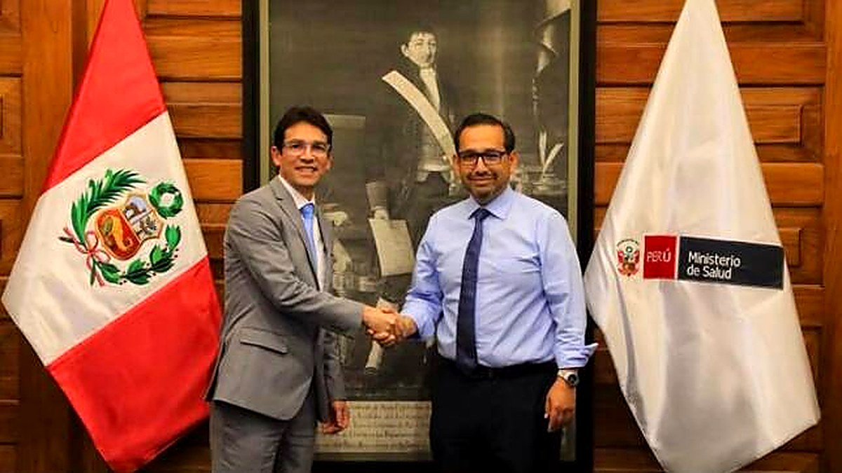 MINSA cambia liderazgos en DIGESA y PCRIS para agilizar trámites y potenciar obras del primer nivel de atención