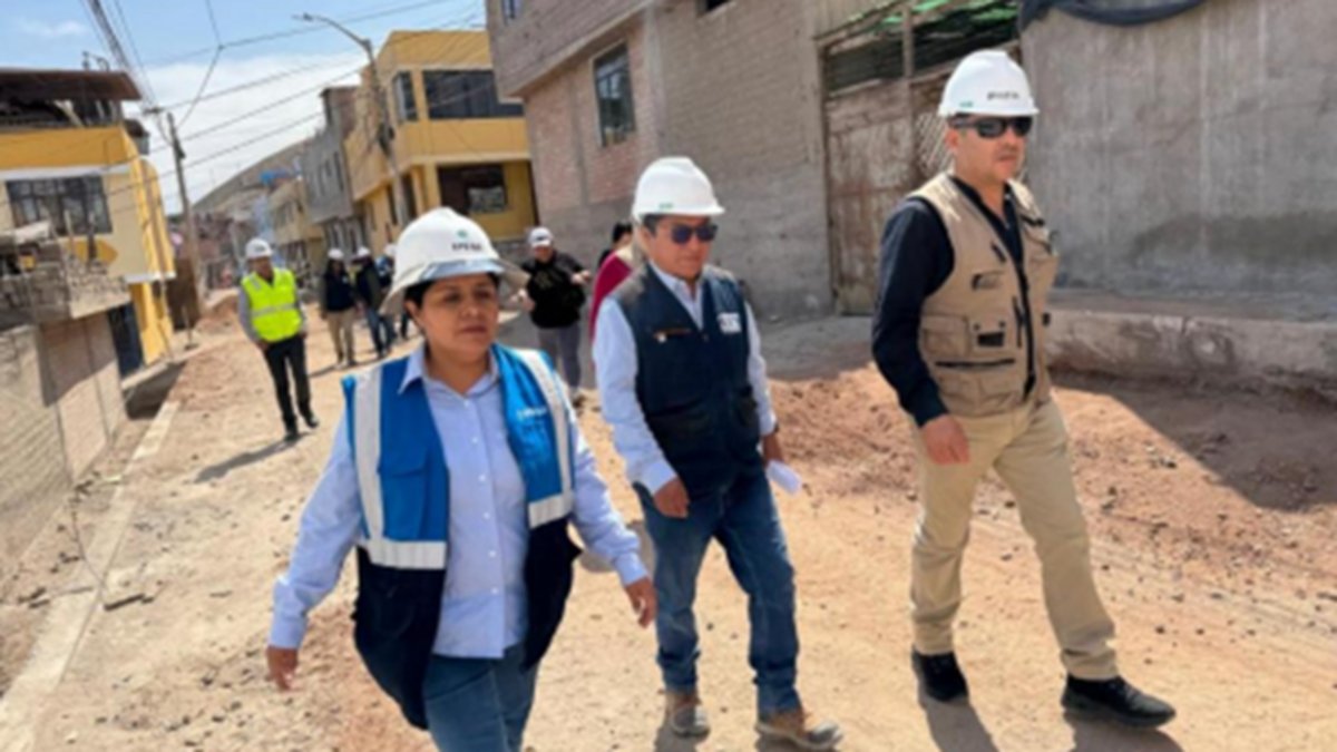 EPS Ilo verifica avance de obra de renovación de agua y alcantarillado en el sector César Vallejo