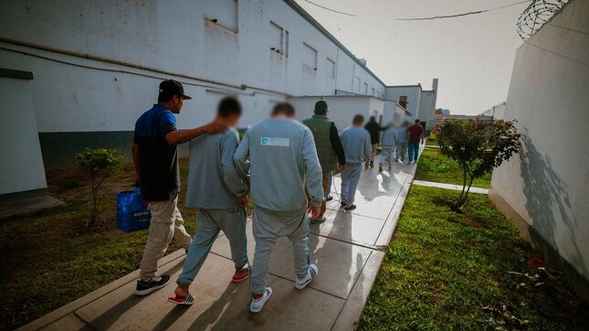 Orden y seguridad en los centros juveniles: 21 jóvenes de alto riesgo son trasladados de Trujillo a Lima