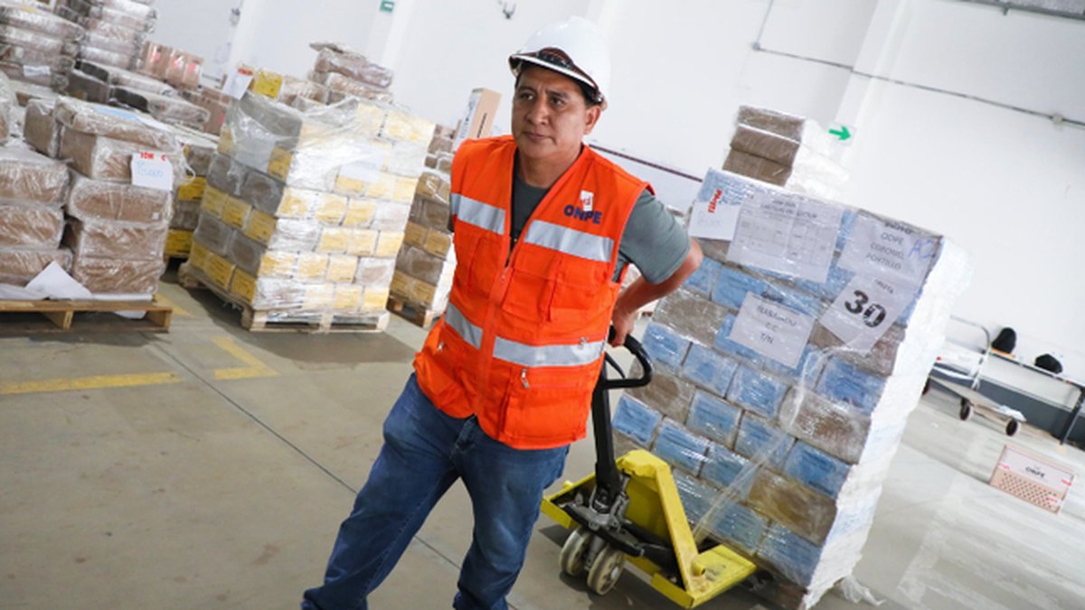 ONPE inicia traslado del material para capacitar a los actores electorales