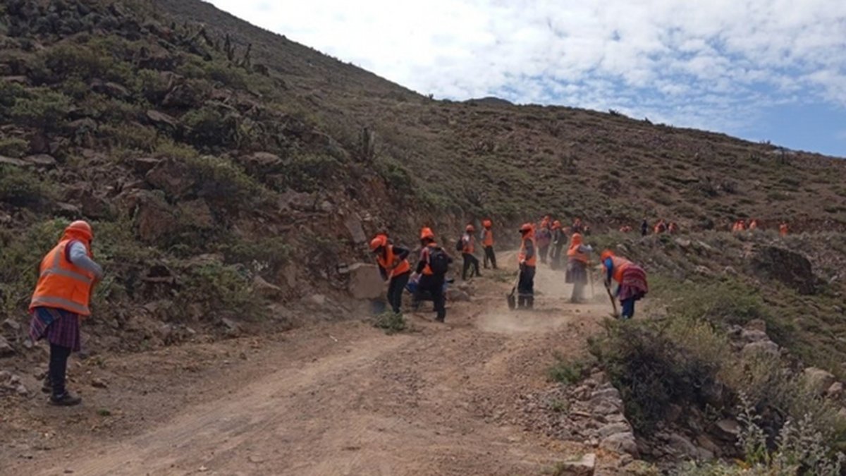 Inversión de S/ 1.3 millones mejora conectividad en 29 vías rurales de Tacna