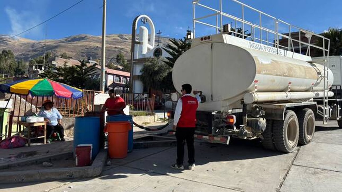 Ministerio de Vivienda continúa abasteciendo de agua potable a más de 1300 ciudadanos afectados por emergencia en Junín