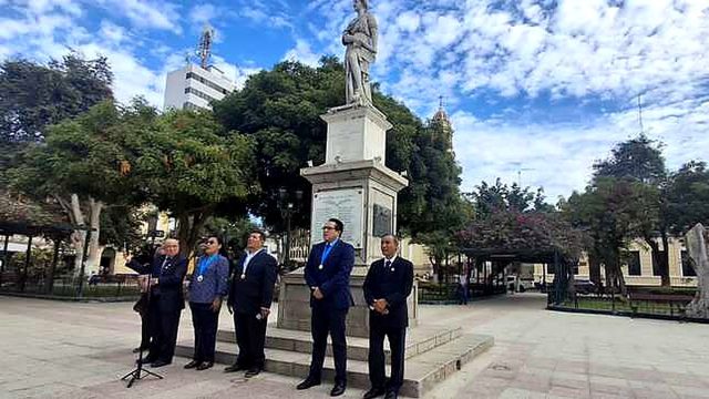 Piura conmemora el Día del Periodista y los 90 años de la Policía Municipal
