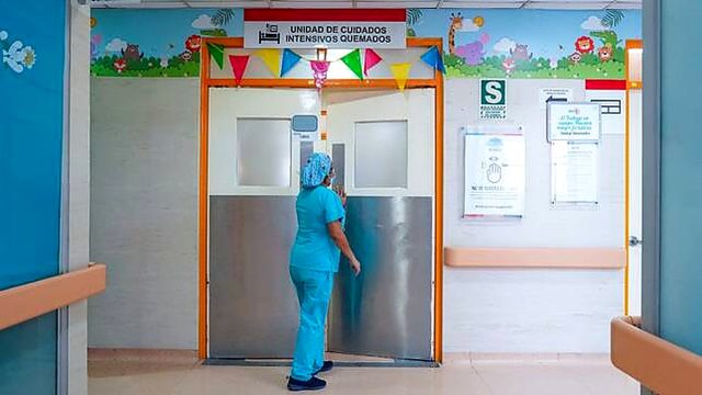 Ministerio de Salud brinda atención a niño piurano que sufrió quemaduras durante actividad escolar