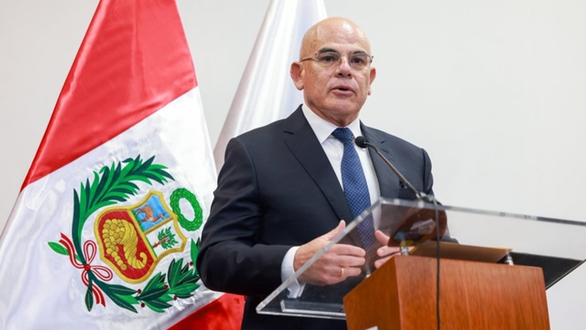 Ministro Álvarez juramenta a 25 procuradores públicos