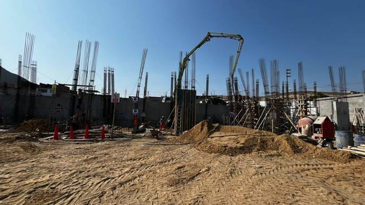 Reconstrucción de la I.E. Marqués de Torre Tagle en Alto Trujillo registra un 35 % de avance