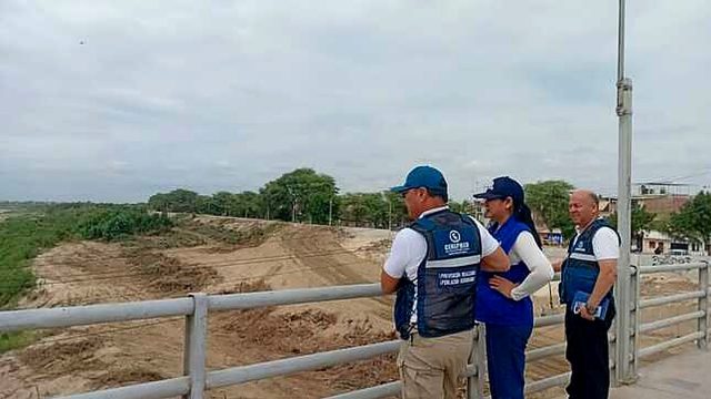 CENEPRED verifica trabajos de descolmatación en el río Piura y participa en curso científico sobre el Fenómeno El Niño organizado por el IGP