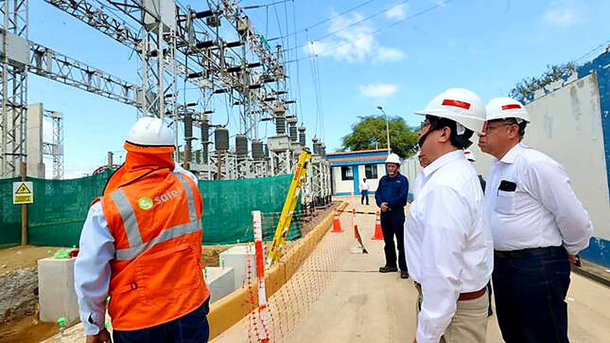 Ministro Guillermo Shinno articula acciones en Tumbes para garantizar la continuidad del servicio eléctrico e hidrocarburos ante el FEN
