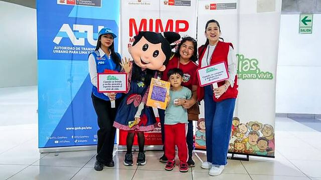 MIMP y ATU promueven campaña “Fortaleciendo lazos familiares” en la Estación Central del Metropolitano