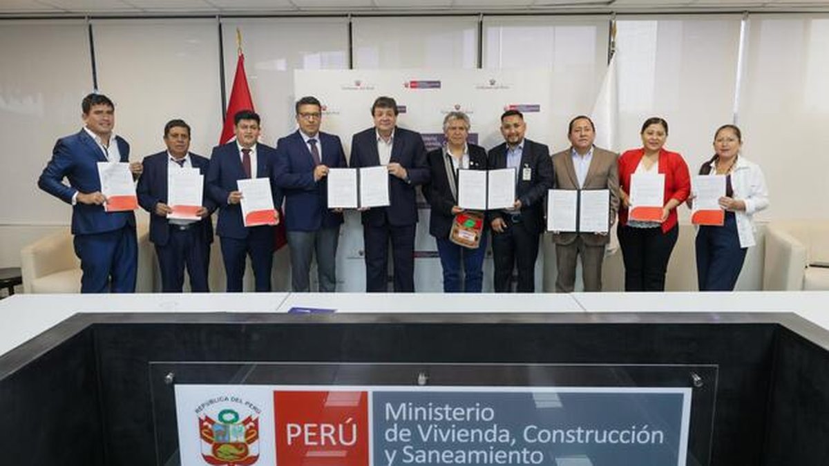 Ministerio de Vivienda suscribe convenios con nueve municipalidades para impulsar obras en agua y saneamiento rural
