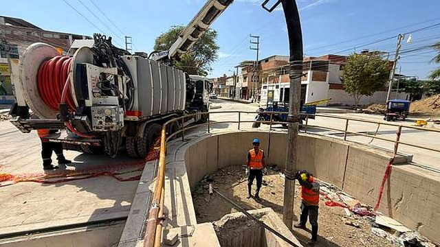 Piura: Ministerio de Vivienda refuerza prevención ante Fenómeno El Niño con la limpieza de la cámara de bombeo del SARE El Chical