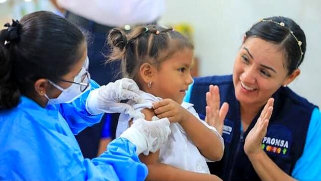 Loreto: Minsa intensifica vacunación contra el sarampión en colegios ante presencia de casos recientes