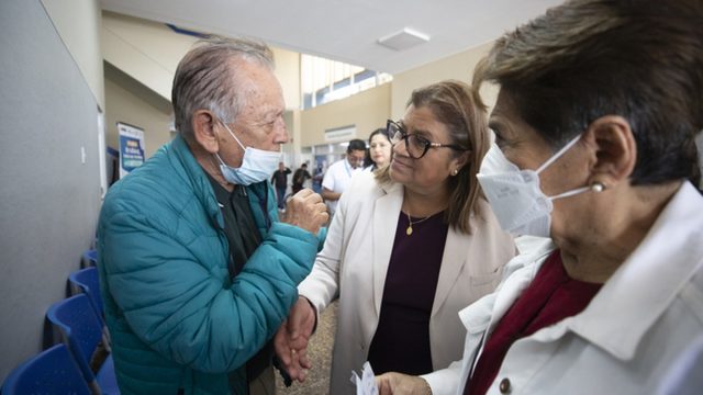 Presidenta de EsSalud: "Tenemos el compromiso de acompañar al paciente las 24 horas"