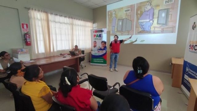 PAE Madre de Dios fortalece la seguridad alimentaria en quioscos y cafetines de El Triunfo en Tambopata