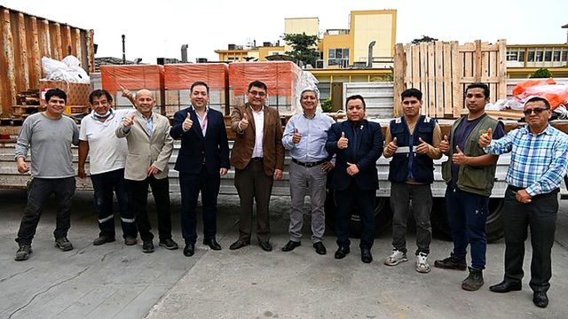 Celima Trébol dona 365 m² de porcelanato al HNCH para mejorar áreas de cocina y lavandería