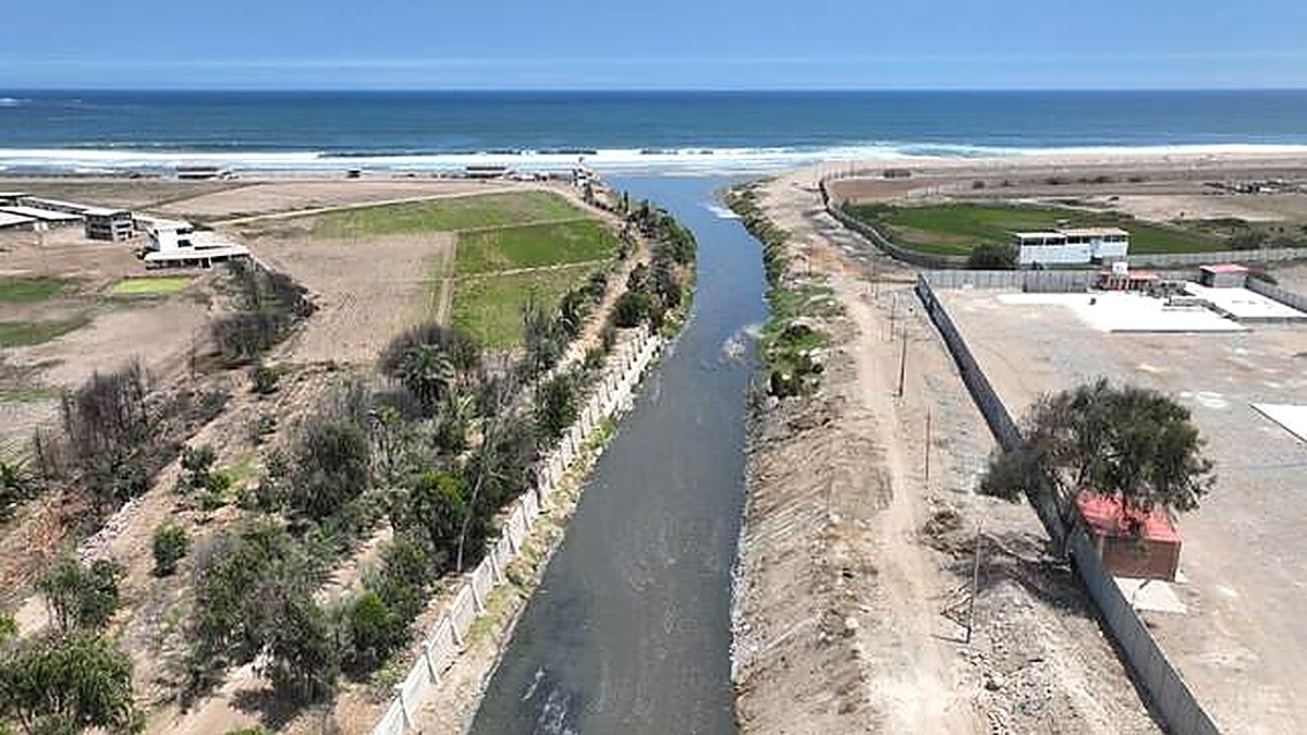 Municipalidad de Lima culmina intervención en el río Lurín tras retirar 9000 m³ de maleza y material rocoso