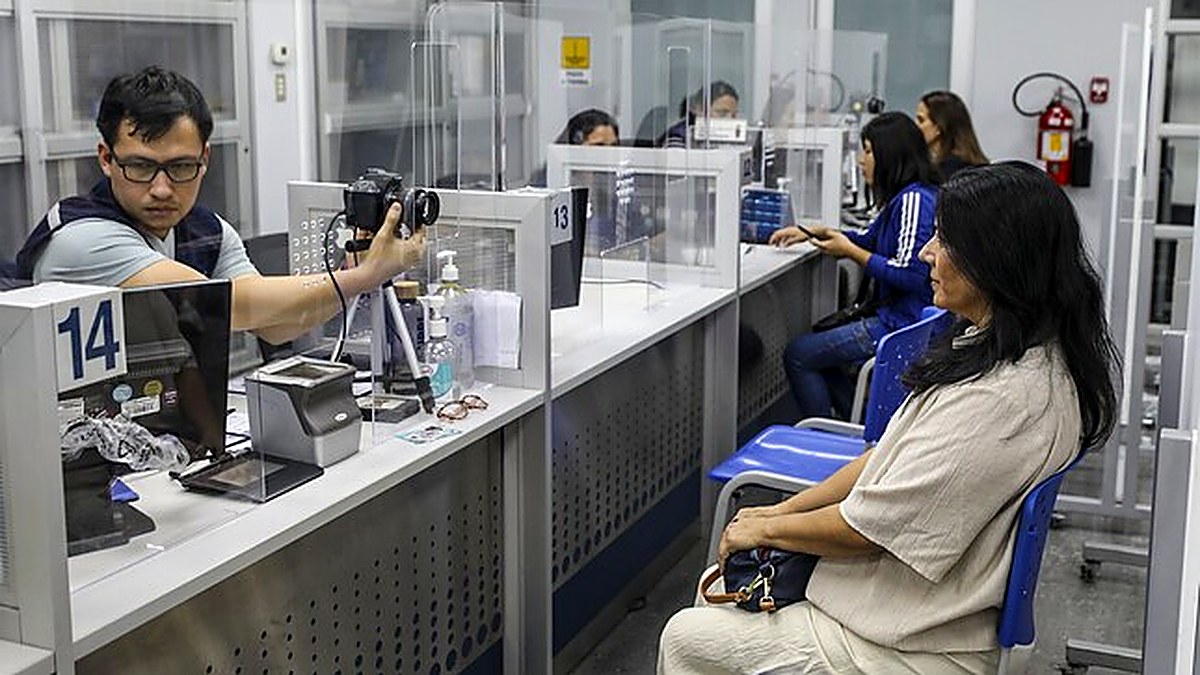 Reniec atiende este fin de semana en más de 200 centros de atención: algunas por más de 12 horas