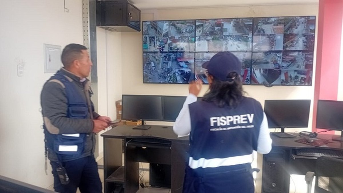 Fiscalía de Prevención del Delito Huamanga verifica centrales de videovigilancia en tres municipios para optimizar la seguridad ciudadana