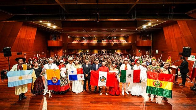 Ministerio de Cultura realizó el VII Festival Internacional de Danza Patrimonial en Pareja