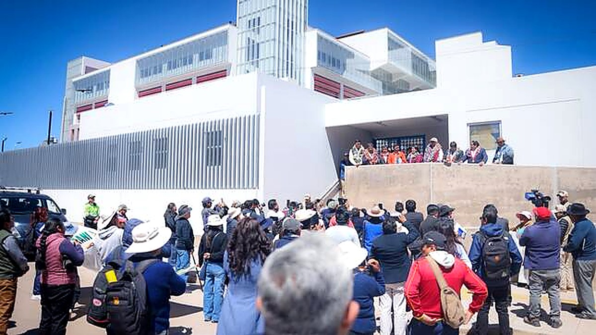 Ministerio de Vivienda y representantes de Puno unen esfuerzos para garantizar agua al Hospital del Altiplano