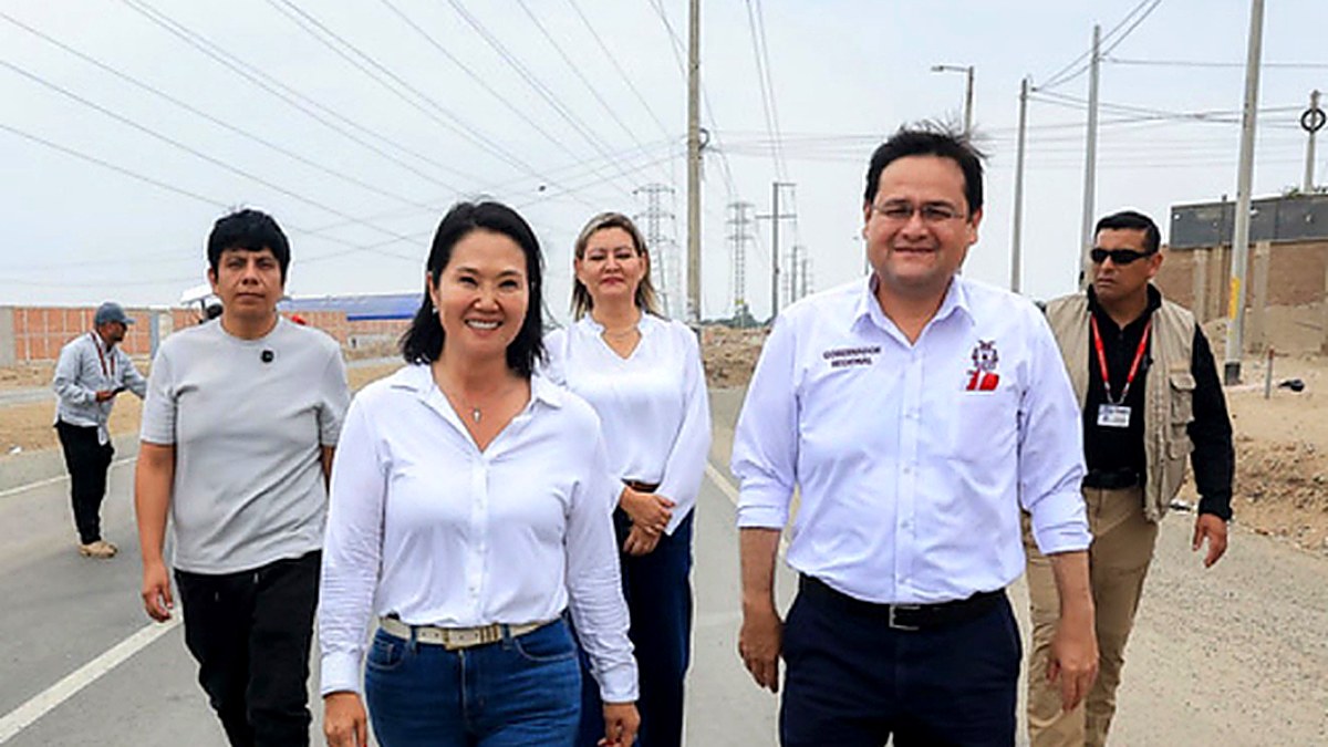 Presidenta Keiko Fujimori supervisó avances en la construcción de tramo norte de la Autopista del Sol en beneficio del nororiente del país