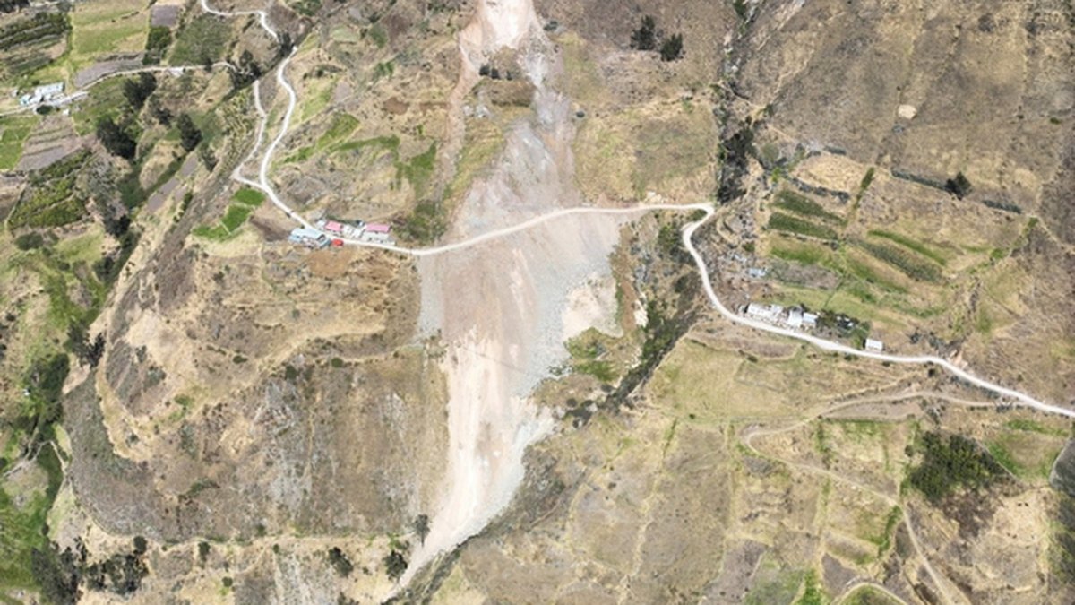 INGEMMET identifica peligro alto por deslizamiento en el sector Huancapampa, en Yauyos