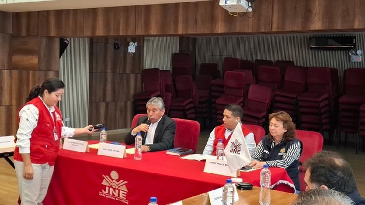 Distrito Fiscal de Ayacucho participó en quinta sesión de la Comisión de Prevención de Conflictos Electorales