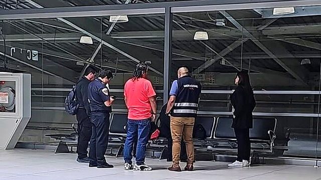 Migraciones detiene a peruano que llevaba documentos falsos a Brasil
