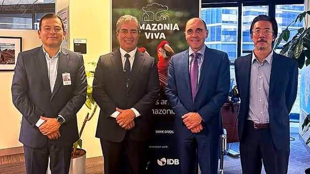 Ministro de Vivienda dialoga con el Banco Mundial sobre proyectos de agua y saneamiento y sobre un nuevo modelo de vivienda social