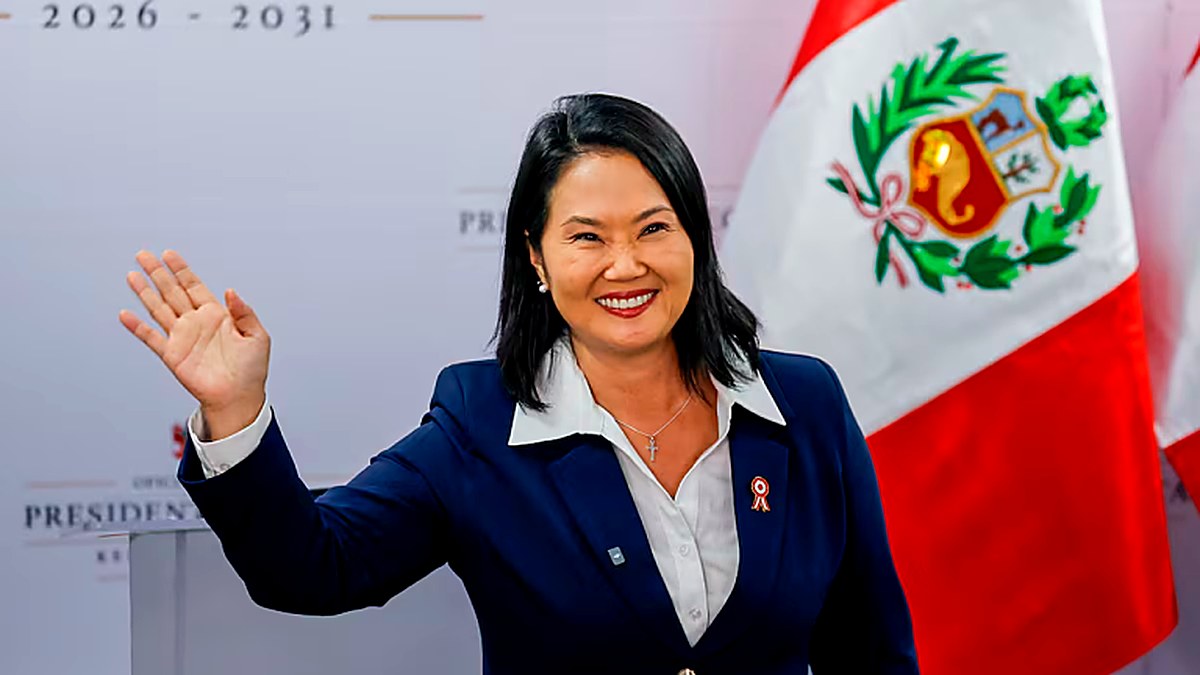 Fujimori retoma agenda oficial tras sufragar en San Borja