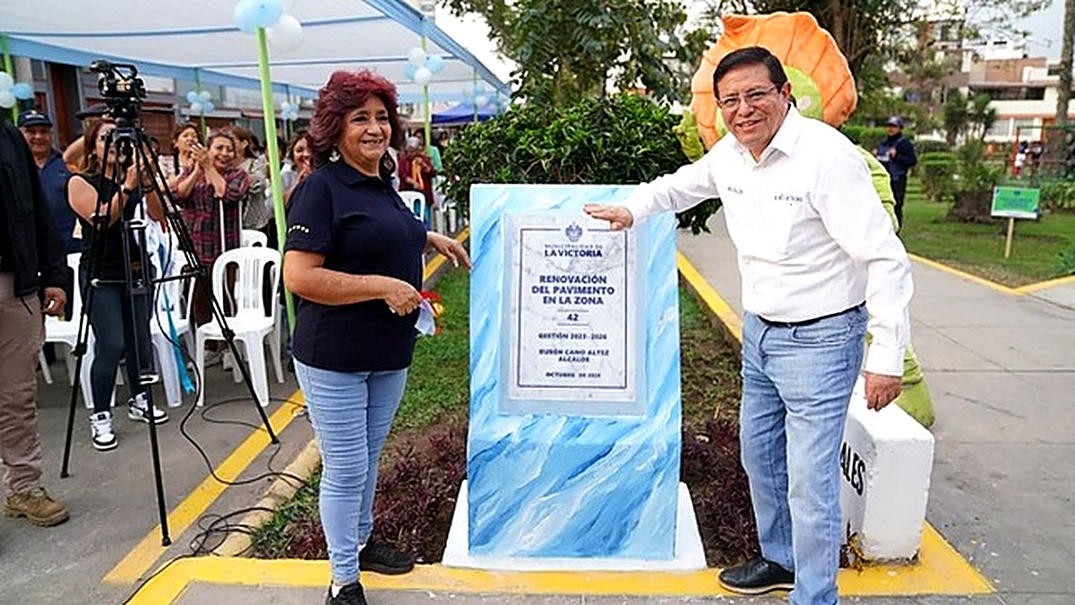 La Victoria renueva 15 calles de la Zona 42 y mejora la seguridad vial para sus vecinos