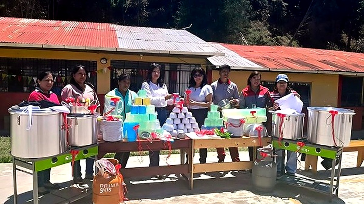 Pasco: PAE y Municipalidad de Huancabamba equipan cocinas de dos colegios para mejorar la alimentación escolar