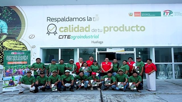 CITEagroindustrial Huallaga acerca tecnología a productores Asháninkas