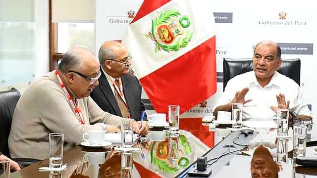 Mininter y gremio de transporte interprovincial coordinan acciones e impulsan trabajo conjunto contra la extorsión