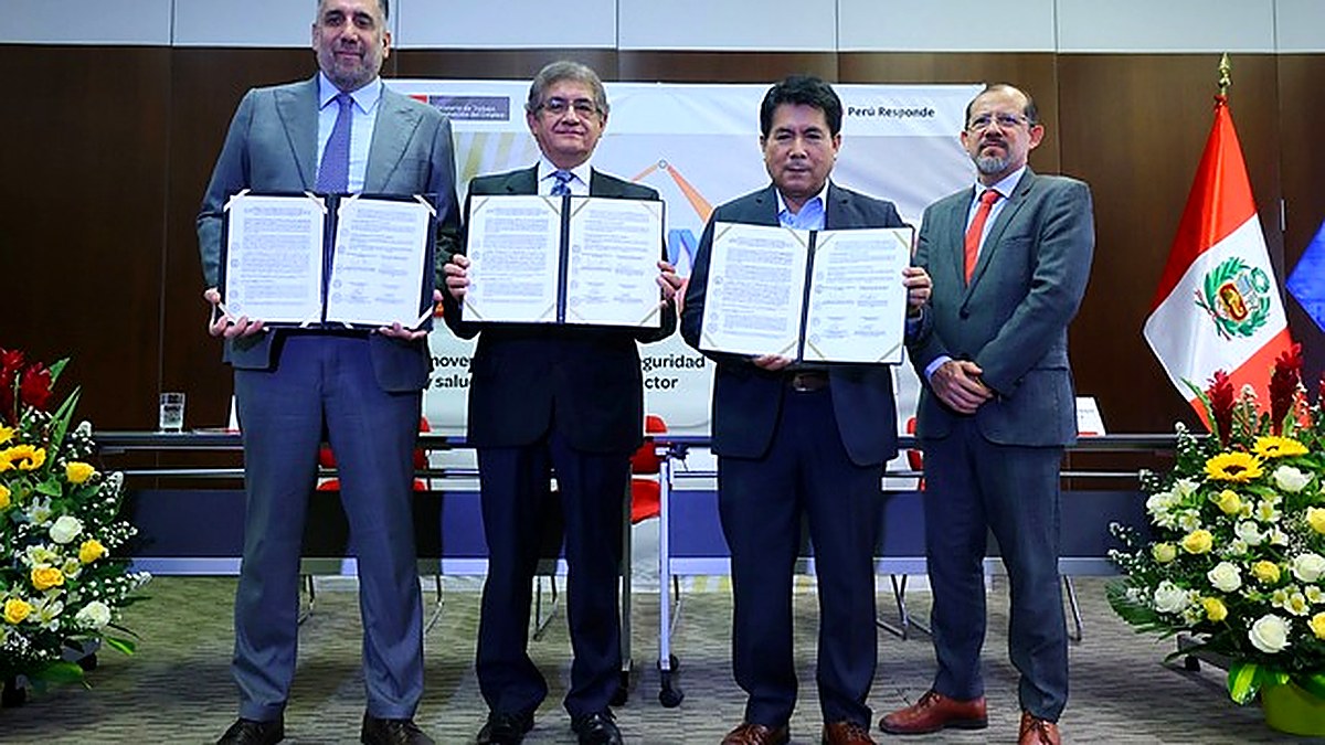 CAPECO y FTCCP renuevan diálogo por seguridad en construcción