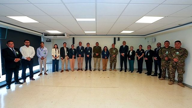 Coordinan acciones para frenar el desvío de insumos químicos hacia el TID
