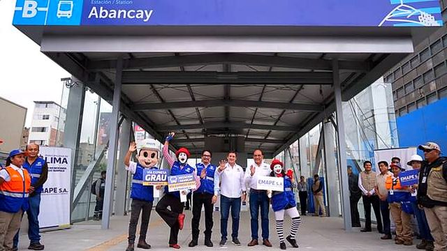 Alcalde Renzo Reggiardo da inicio a la marcha blanca de la Vía Expresa Grau y supervisa primera prueba operativa